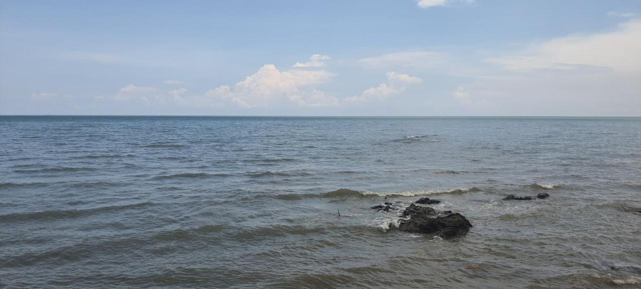 Port Dickson Seaview Homestay Esterno foto