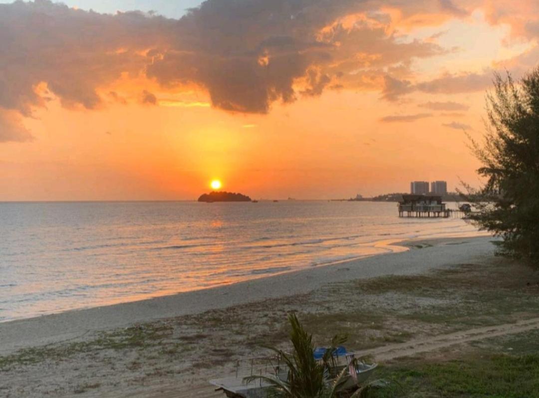 Port Dickson Seaview Homestay Esterno foto
